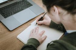 初中学生的家庭教育，关键时期的关键策略